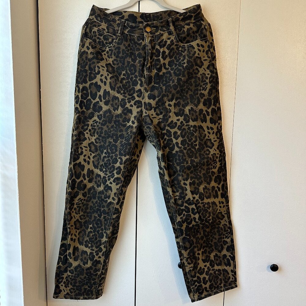 Cheetah/Leopard Print Jeans - size 28/29